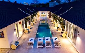 Tamoa Boutique Hotel
